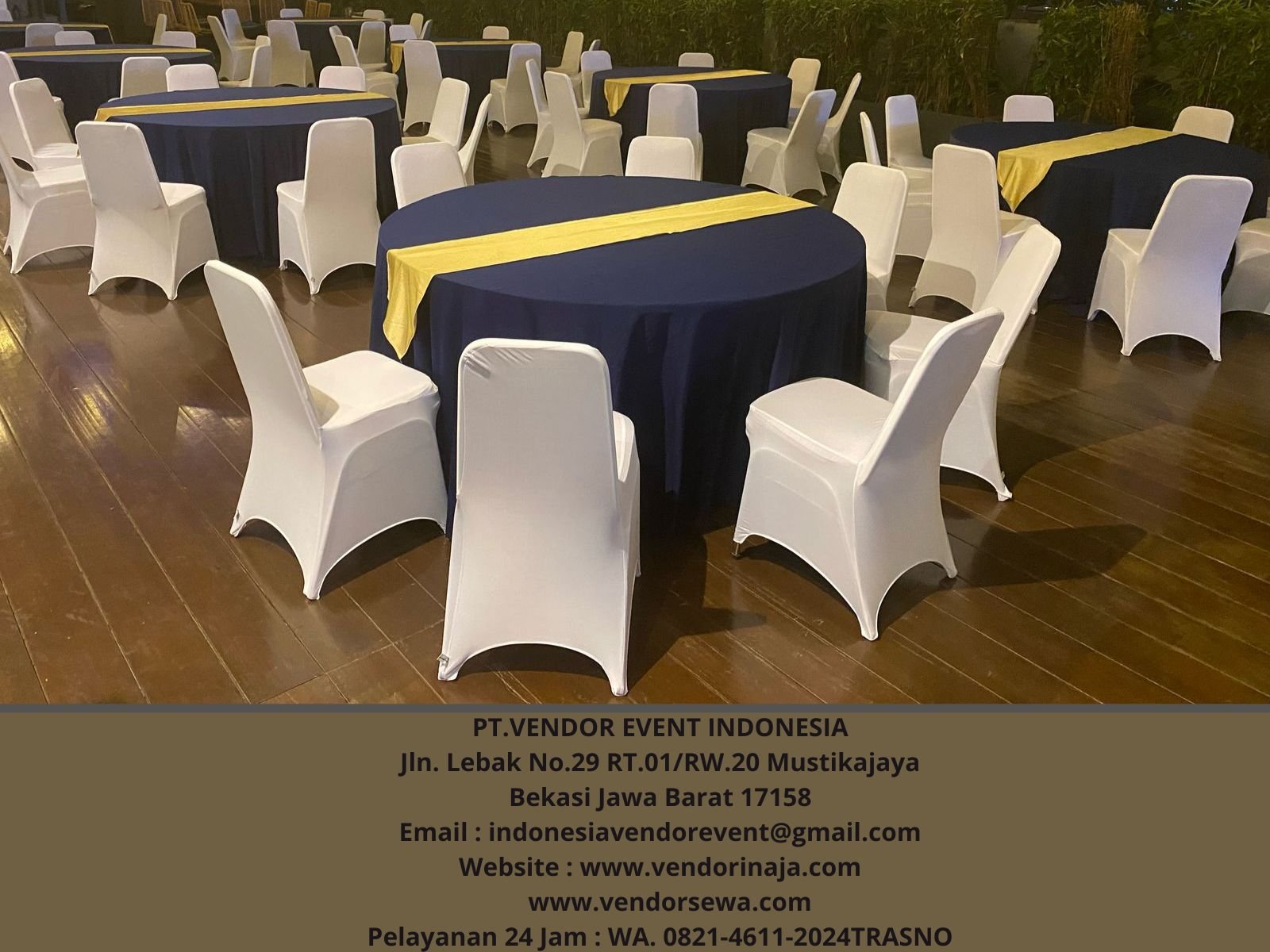 Sewa Meja Bulat D160cm Cover Tebar Navy Event Capital Palace Jakarta