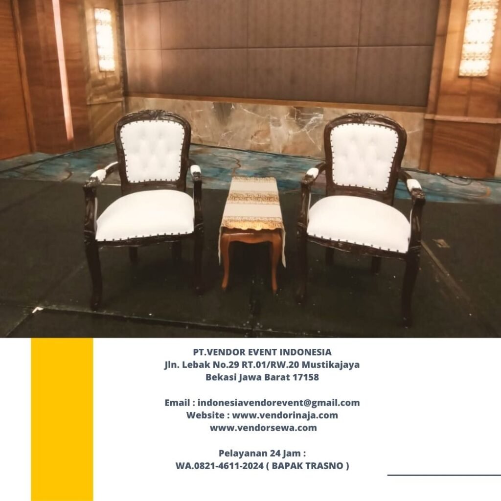Sewa Arm Chairs Dan Meja Sudut Coklat Di Jakarta