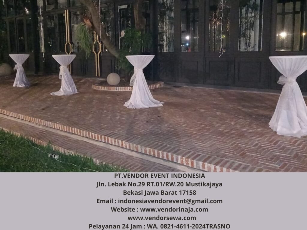 Sewa Meja Barstool Cover Rumbai Pita Dan runner Jakarta