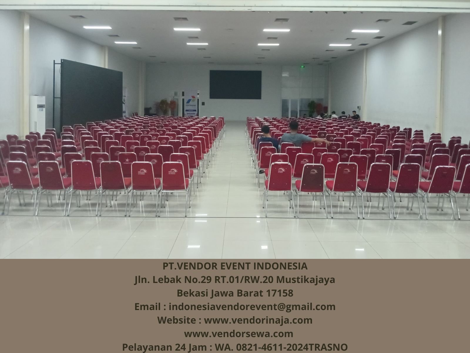 Sewa Kursi Susun Stainless Polos Merah Di Jakarta