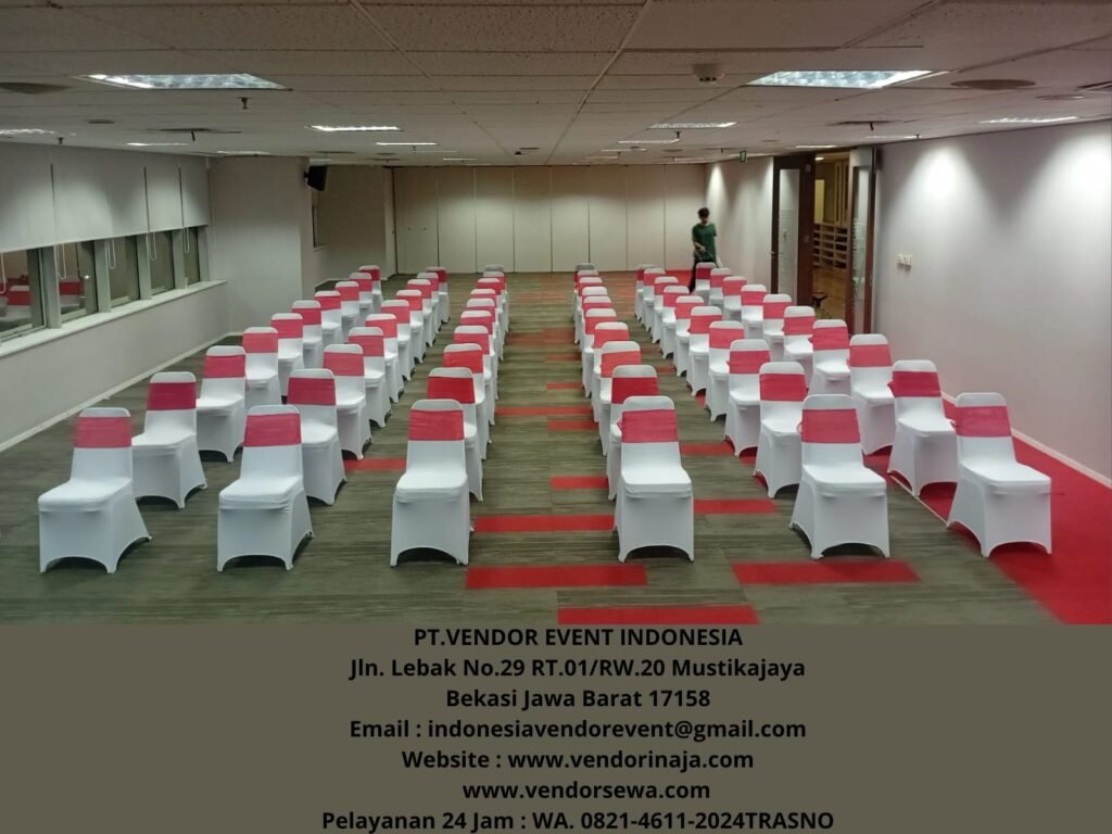 Menyewakan Kursi Cover Putih Pita Merah Area Terdekat Jabodetabek