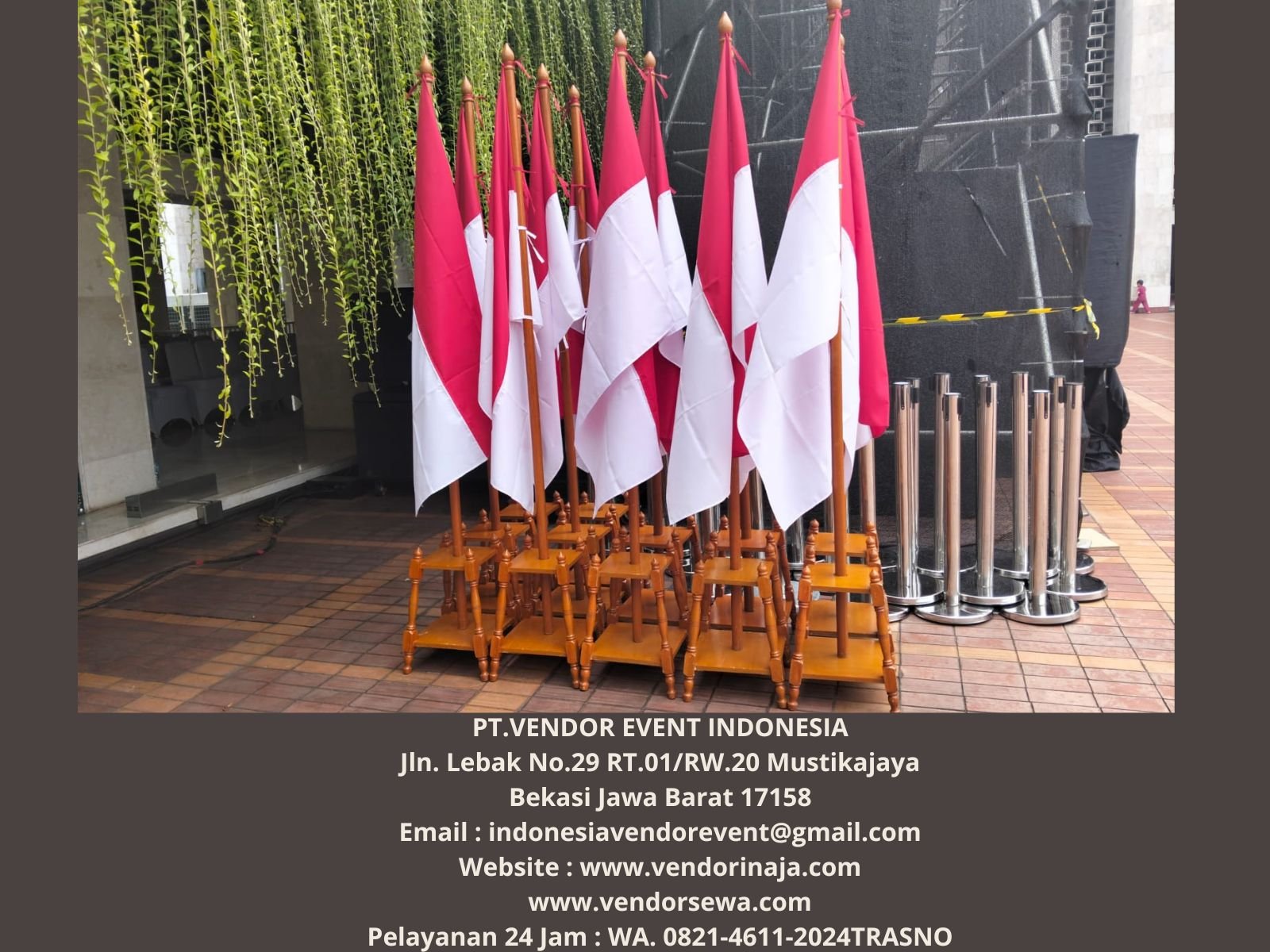 Rental Tiang Bendera VIP Kayu Jakarta
