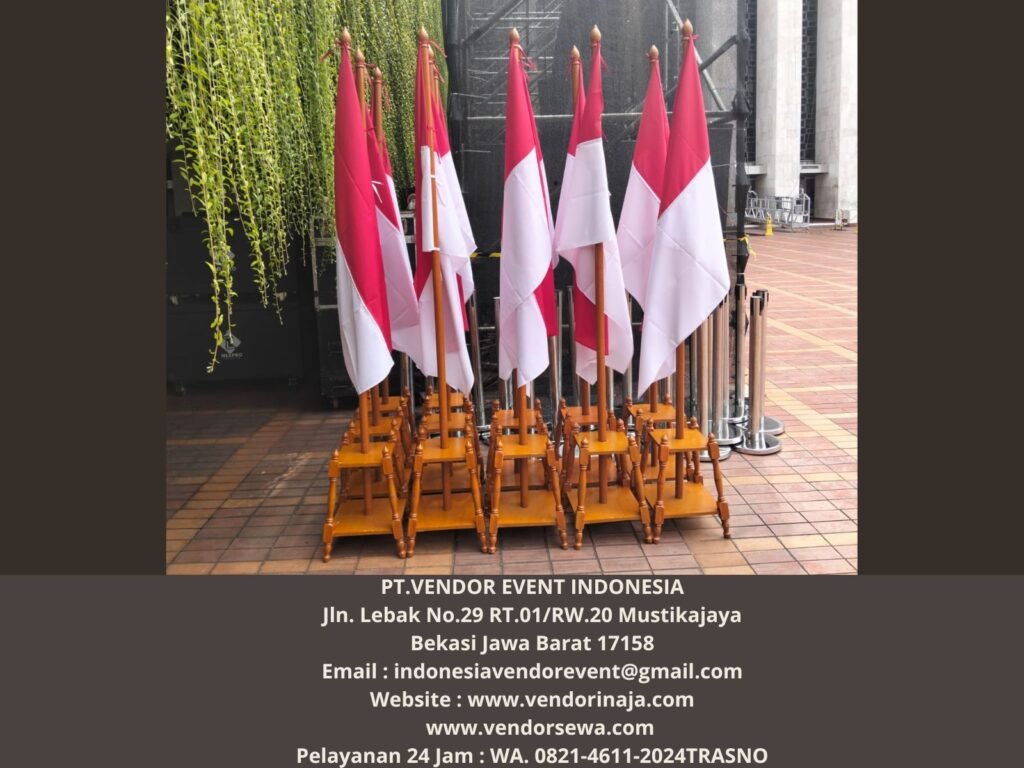 1. Rental Tiang Bendera VIP Kayu Jakarta