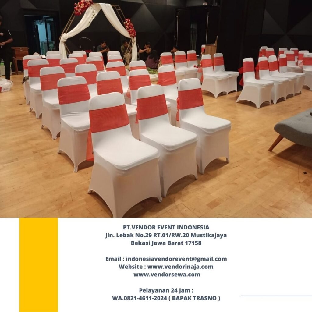 Rental Meja Kursi Cover Putih Aksesoris Merah Jakarta Siap Antar