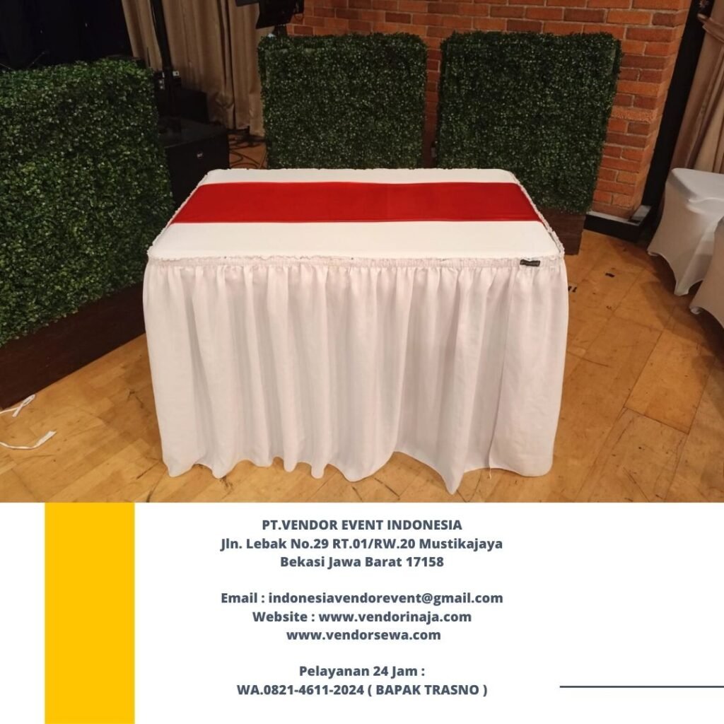 Rental Meja Kursi Cover Putih Aksesoris Merah Jakarta Siap Antar