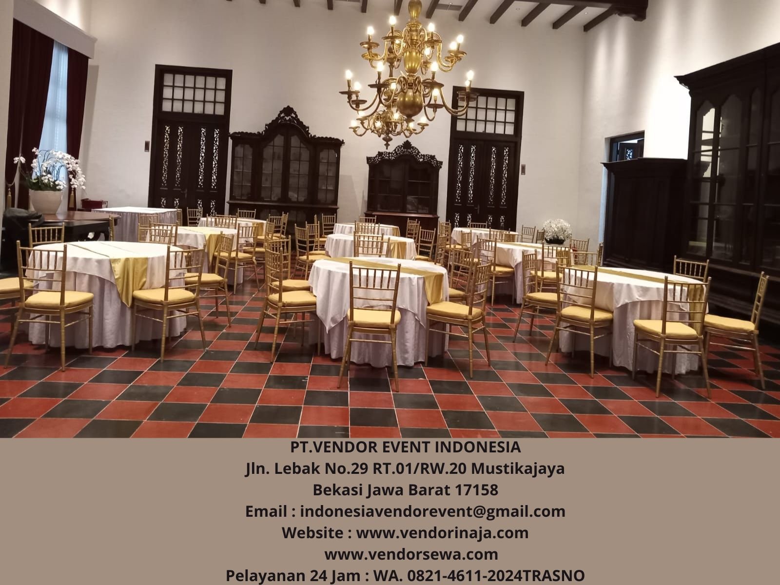 Sewa Kursi Tiffany Gold Set Meja Bulat Jakarta Pusat