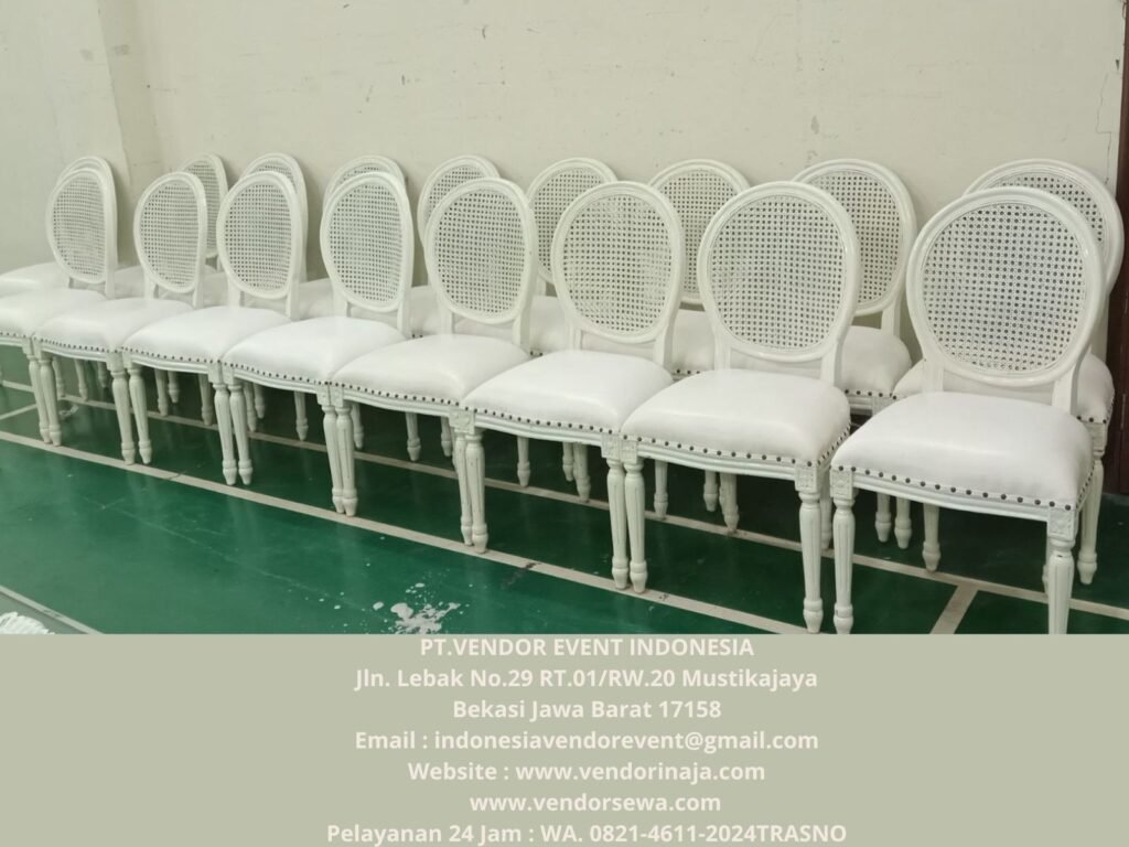 Sewa Kursi Royal Rafless Putih Event Plataran kota senayan