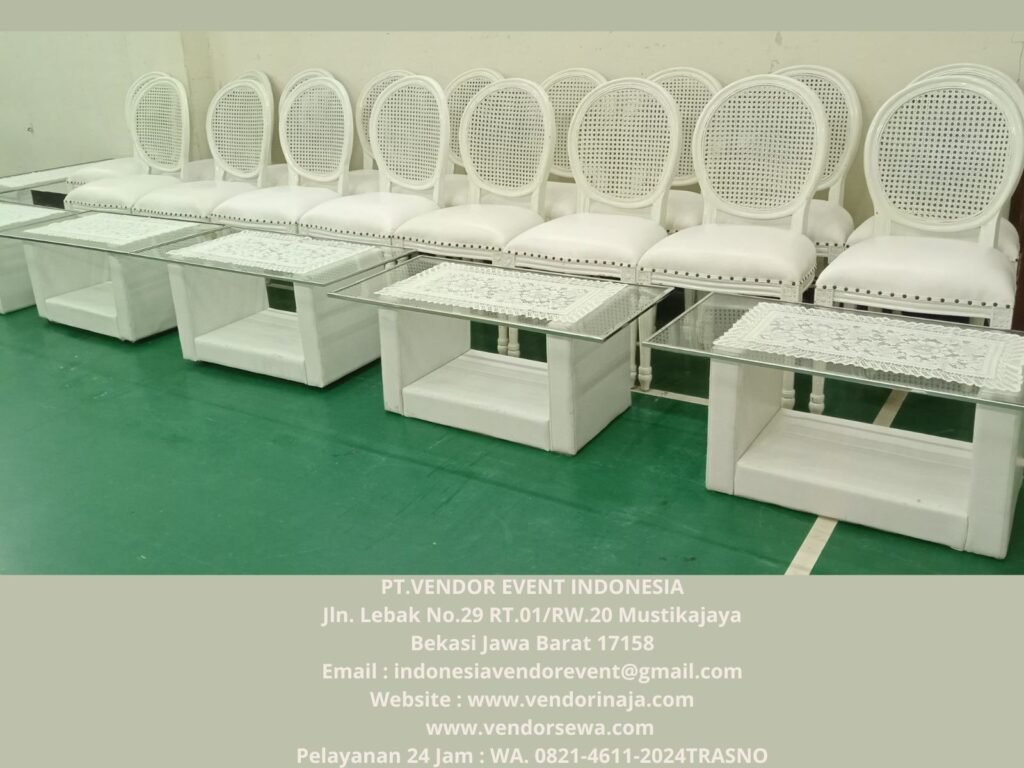 Sewa Kursi Royal Rafless Putih Event Plataran kota senayan