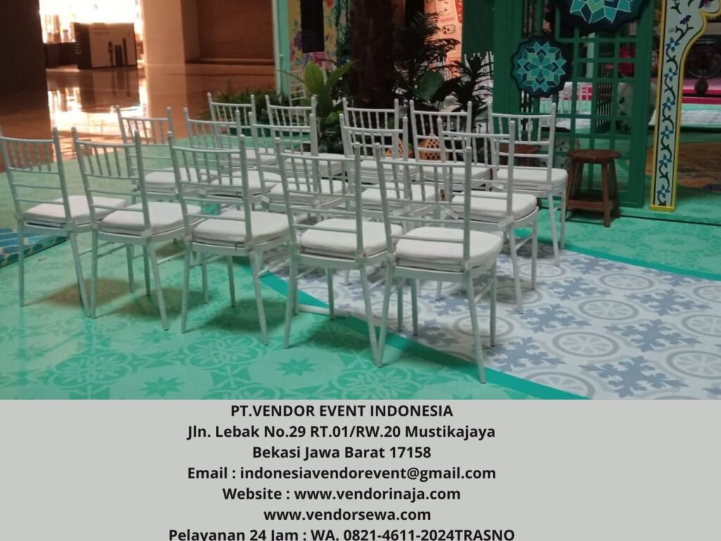 Sewa Kursi Tiffany Putih Kayu Event Area Grand Indones Jakarta