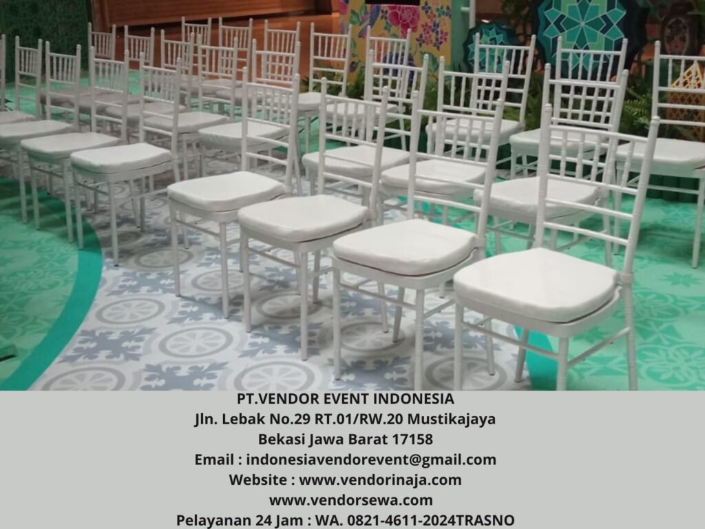 Sewa Kursi Tiffany Putih Kayu Event Area Grand Indones Jakarta