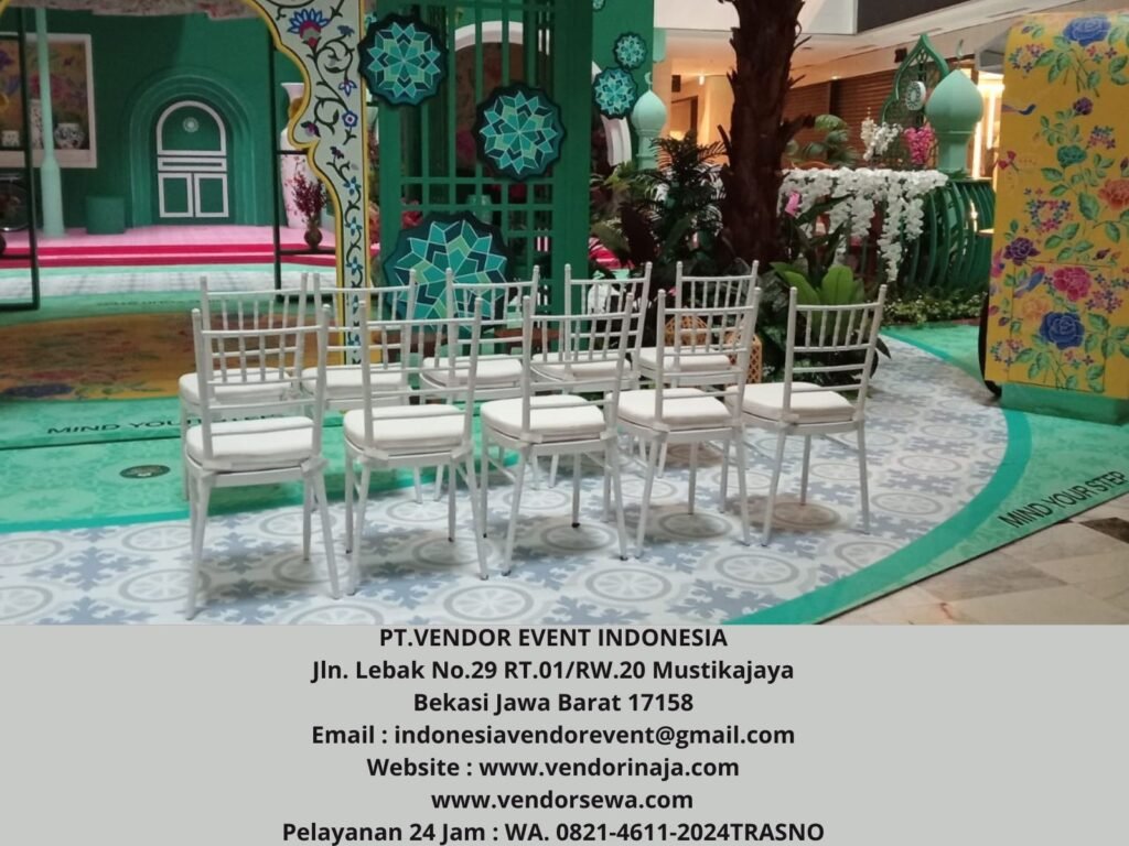 Sewa Kursi Tiffany Putih Kayu Event Area Grand Indones Jakarta