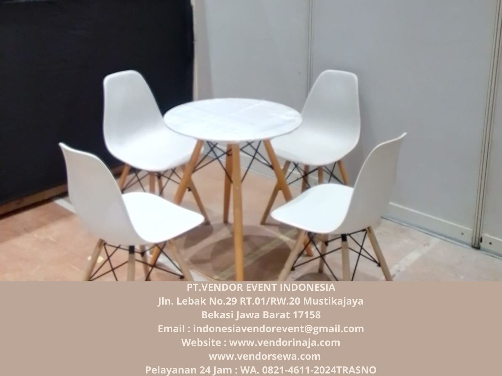 Sewa Backdrop Dan Kursi Scramble Putih Event Jakarta
