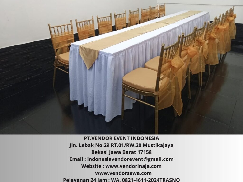 Menyewakan Meja Kotak Set Kursi Tiffany Gold Area Meruya Jakarta