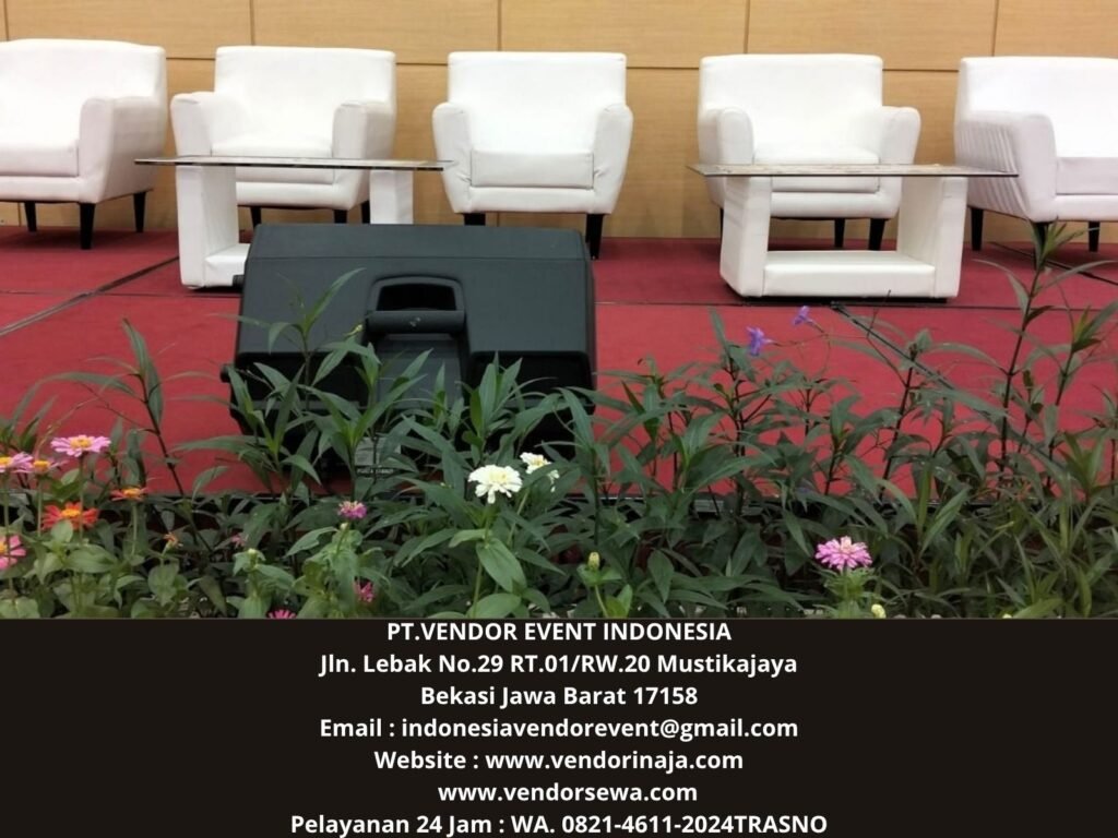 Rental Sofa Scandinavia Putih Set Meja Kaca Cawang (0821-4611-2024)