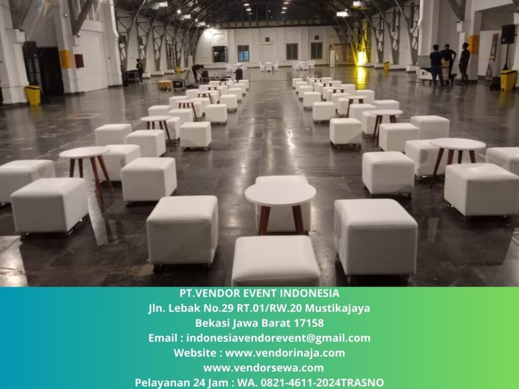 Sewa Puff putih,Meja dealing,Kursi tiffany ice BSD (0821-4611-2024)
