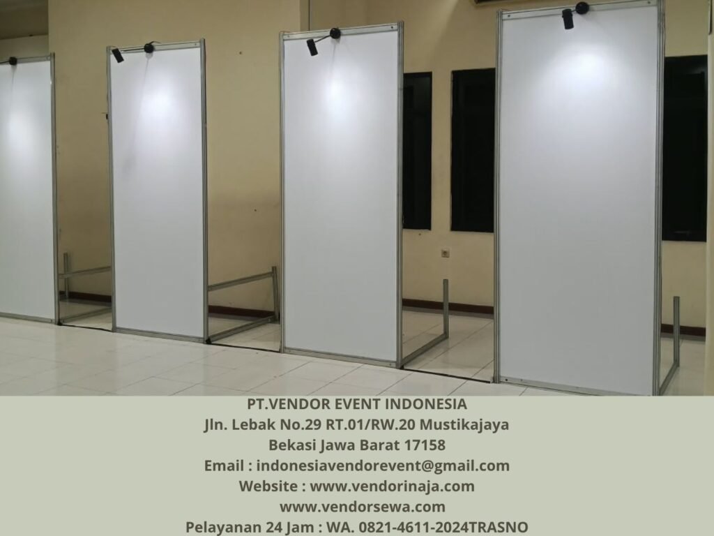 Sewa Partisi + Lampu Sorot Event Ui Depok (0821-4611-2024)