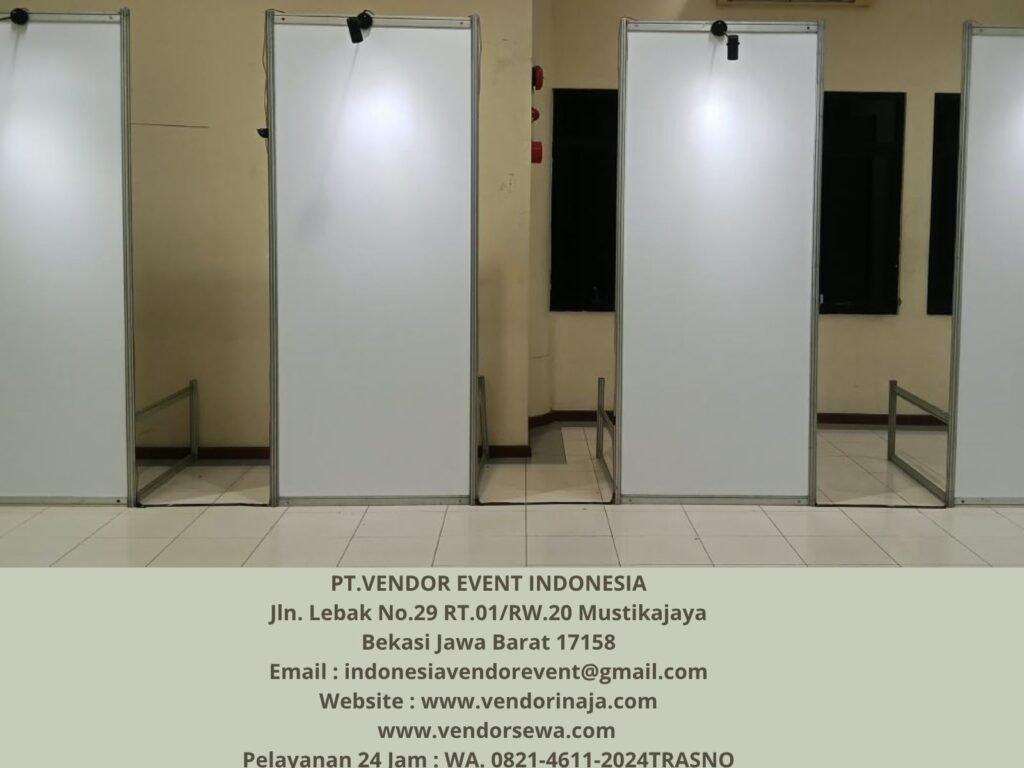 Sewa Partisi + Lampu Sorot Event Ui Depok (0821-4611-2024)